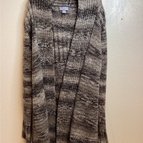 Jana Cardigan & Sweater - Picture 2 of 10